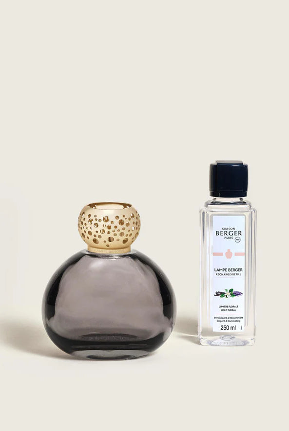 Noire Ophelia Lampe - Gavesett + 250 ml Light Floral - Tilbehør - Helt Dilla AS