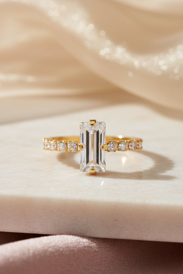 Lucy Ring gold / Crystal - Tilbehør - Helt Dilla AS