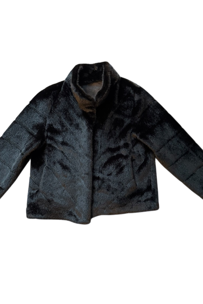 Sonja Fuskepels Jakke - Svart - Yttertøy - Helt Dilla AS