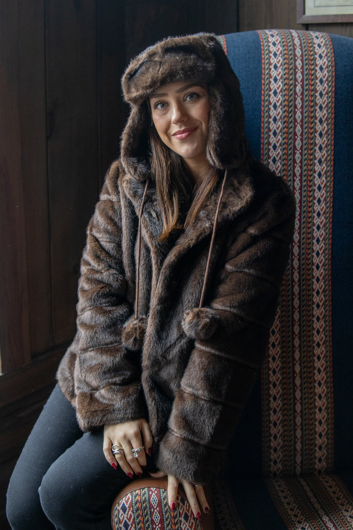 Oluf fuskepels lue - Brun - Tilbehør - Helt Dilla AS