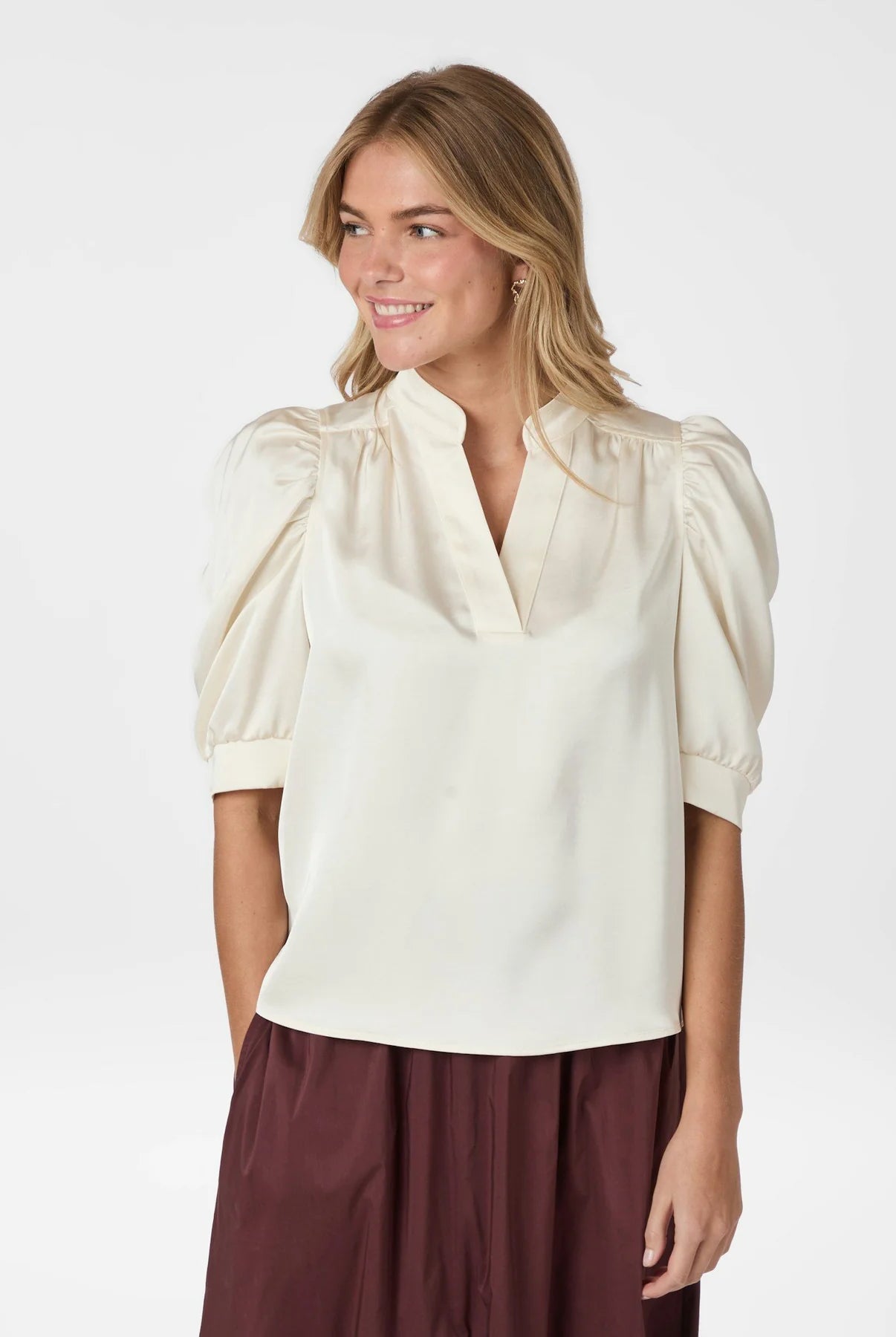 Roella Heavy Sateen Blouse - Pearl - Bluser - Helt Dilla AS