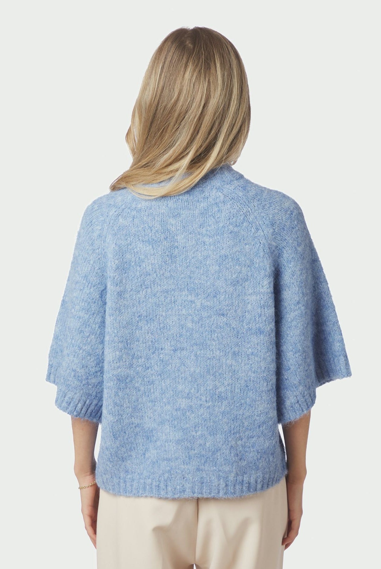 Benuta Fluffy Knit Cardigan - Dusty Blue - Cardigans - Helt Dilla AS