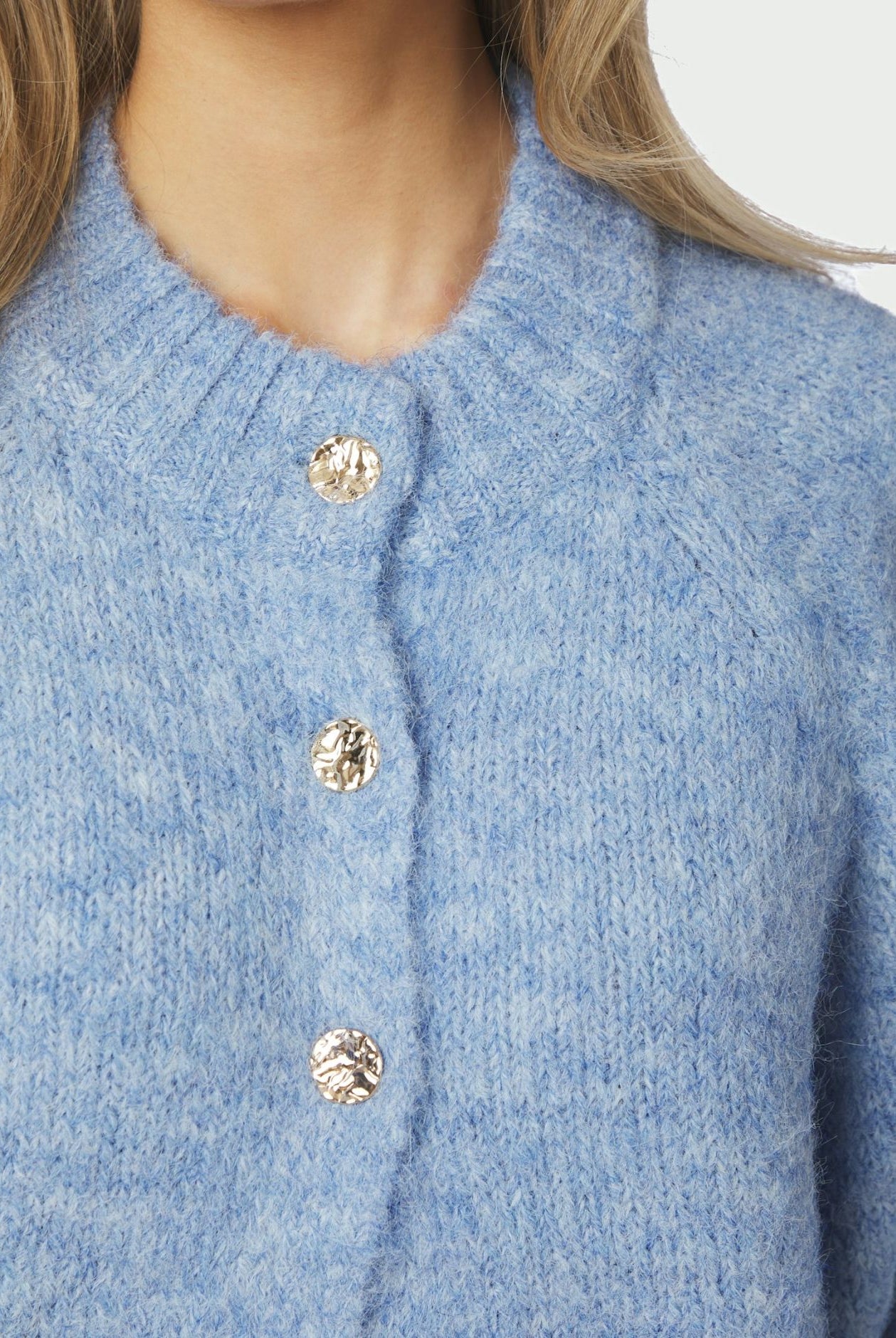 Benuta Fluffy Knit Cardigan - Dusty Blue - Cardigans - Helt Dilla AS