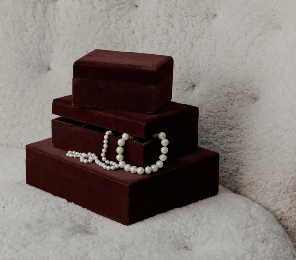 Medium Velour Smykkeskrin - winecasting - Tilbehør - Helt Dilla AS