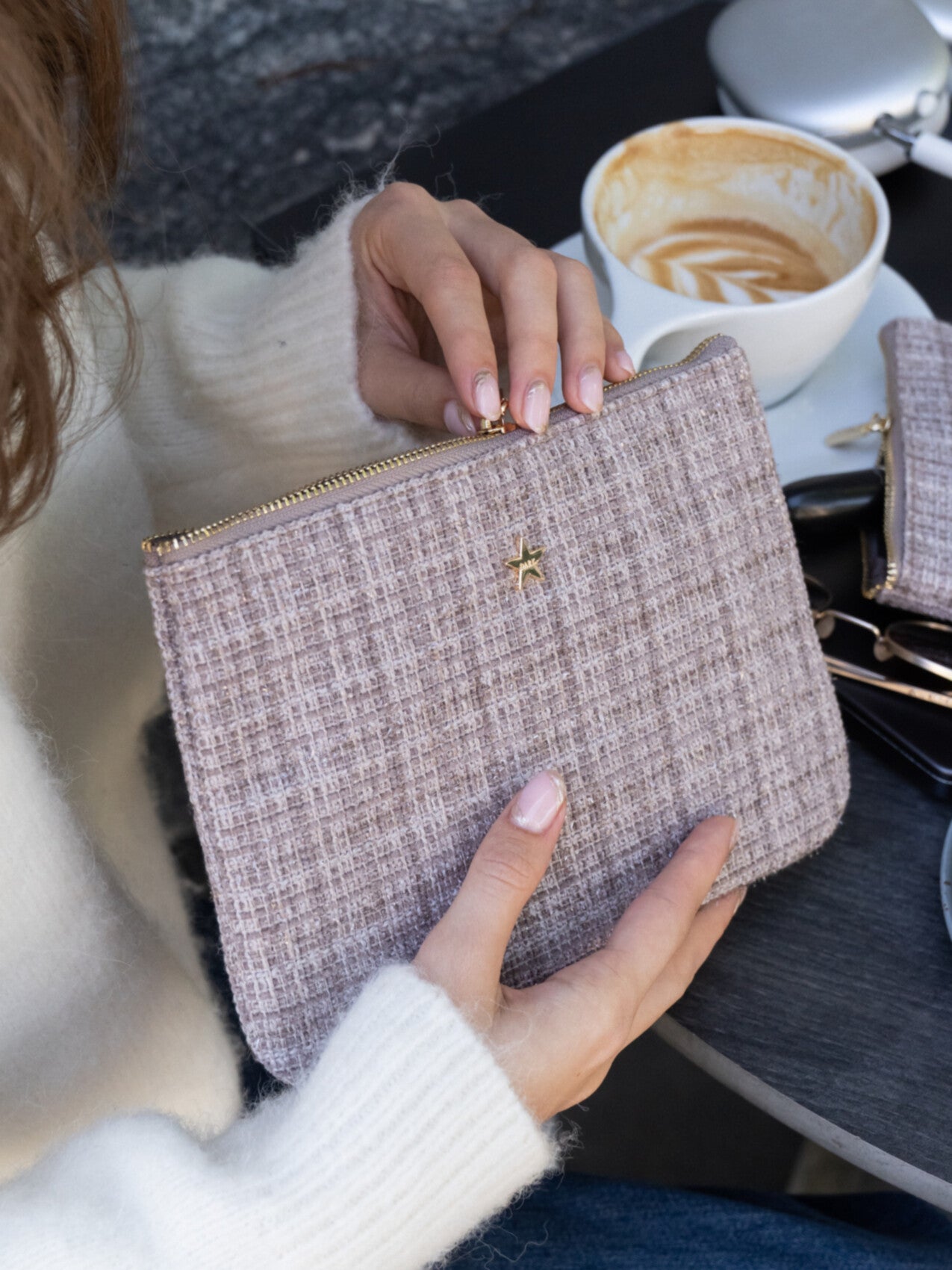 Tweed Small Pouch - warm taupe - Tilbehør - Helt Dilla AS