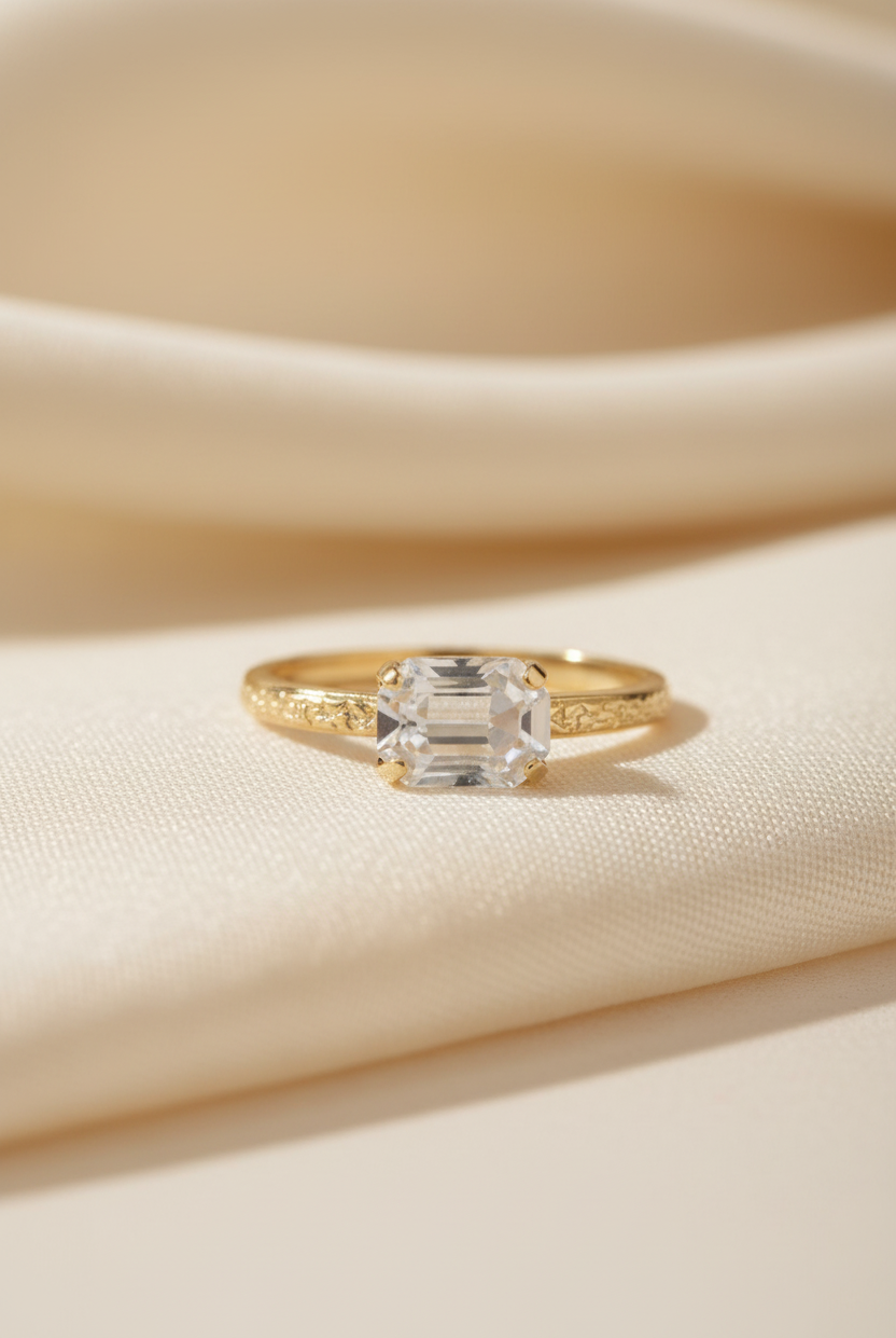 Naya Ring - Gold/ Crystal - Tilbehør - Helt Dilla AS