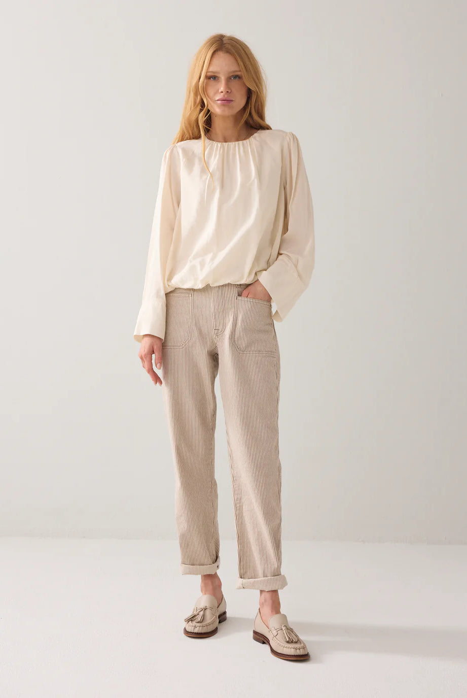 PLEATED TOP WITH SHEEN - Ivory - Bluser - Helt Dilla AS