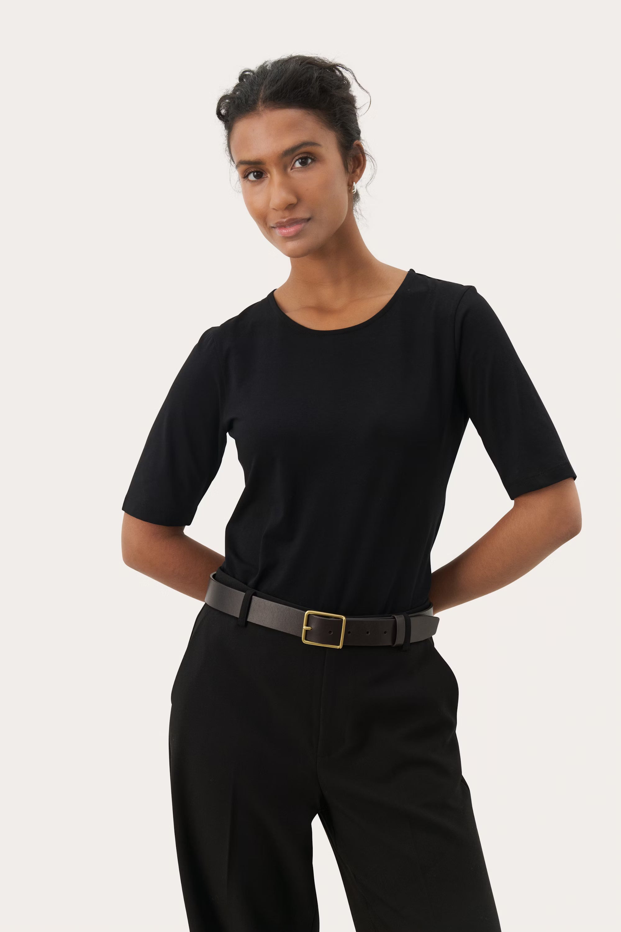 Nemi t-shirt - Black - Singlet, Topper & T-skjorter - Helt Dilla AS