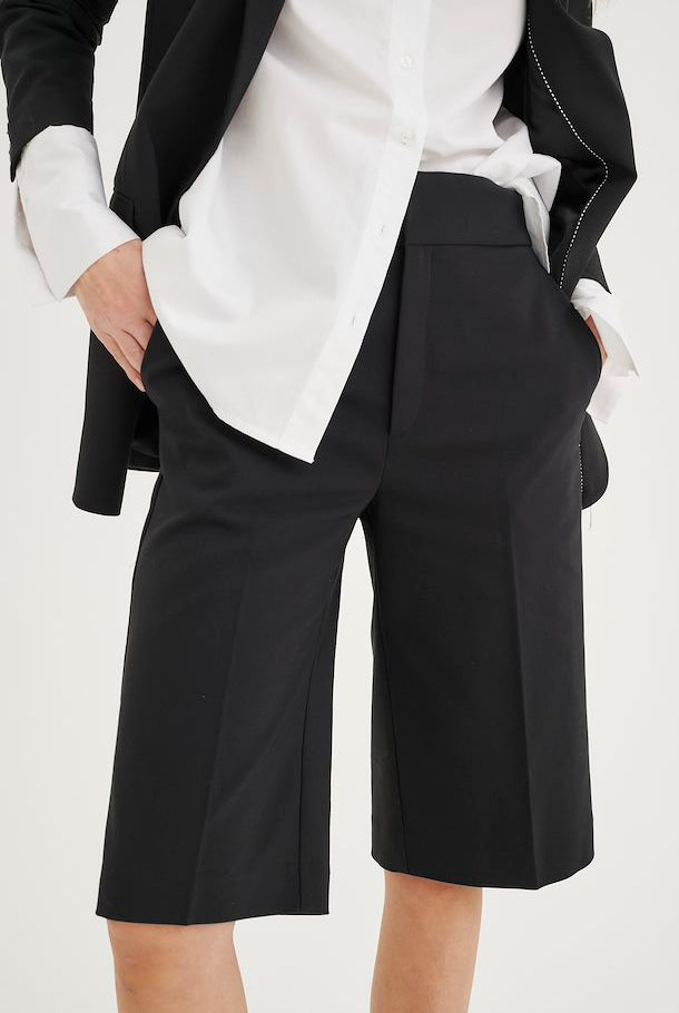 Zella Bermuda shorts - Shorts - Helt Dilla AS