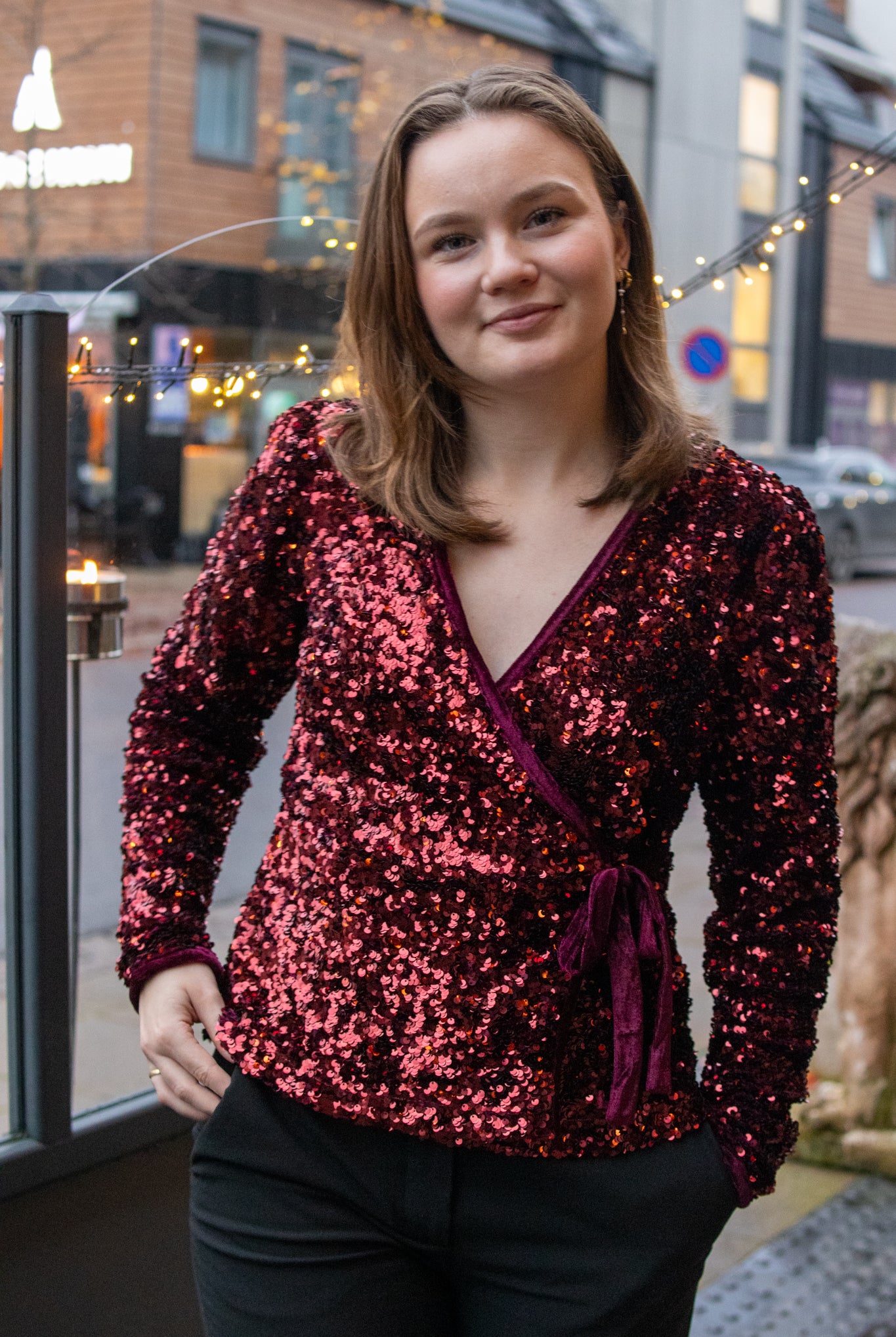 Elle Wrap Top Show - Port Royale - Singlet, Topper & T-skjorter - Helt Dilla AS