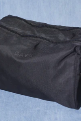 Day GW Re-Armor toalettveske - black - Tilbehør - Helt Dilla AS