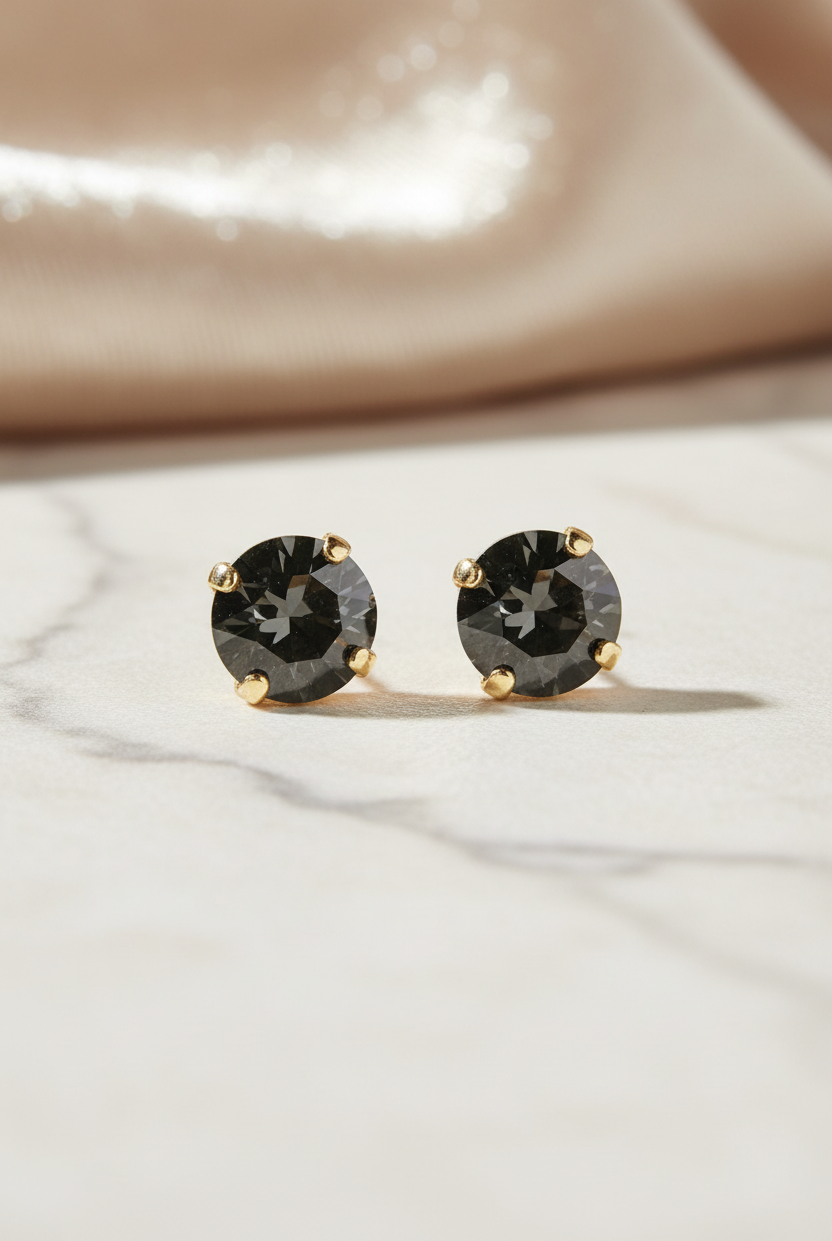 Classic Stud Earrings - black diamond - Tilbehør - Helt Dilla AS