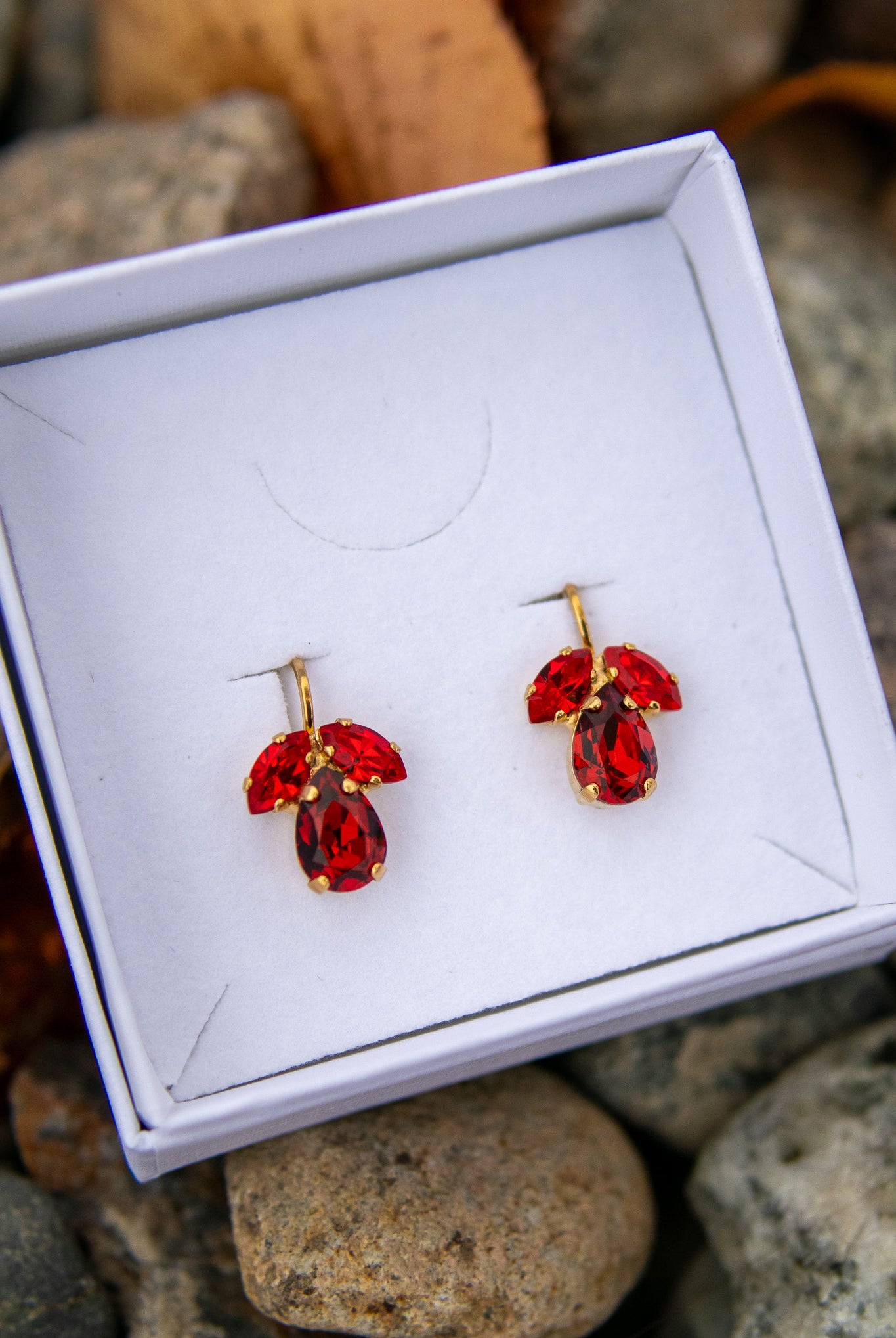 Petite Timo earrings gold - light siam - Tilbehør - Helt Dilla AS