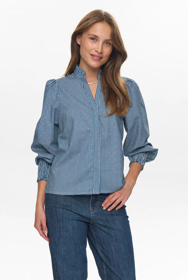 Emilie Shirt - Medium Blue Denim - Skjorter - Helt Dilla AS