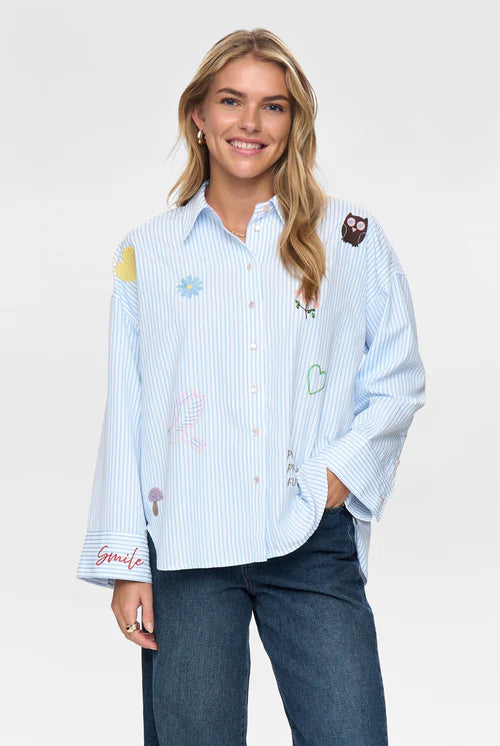 NuAshley Embroidery Shirt - Airy Blue - Skjorter - Helt Dilla AS