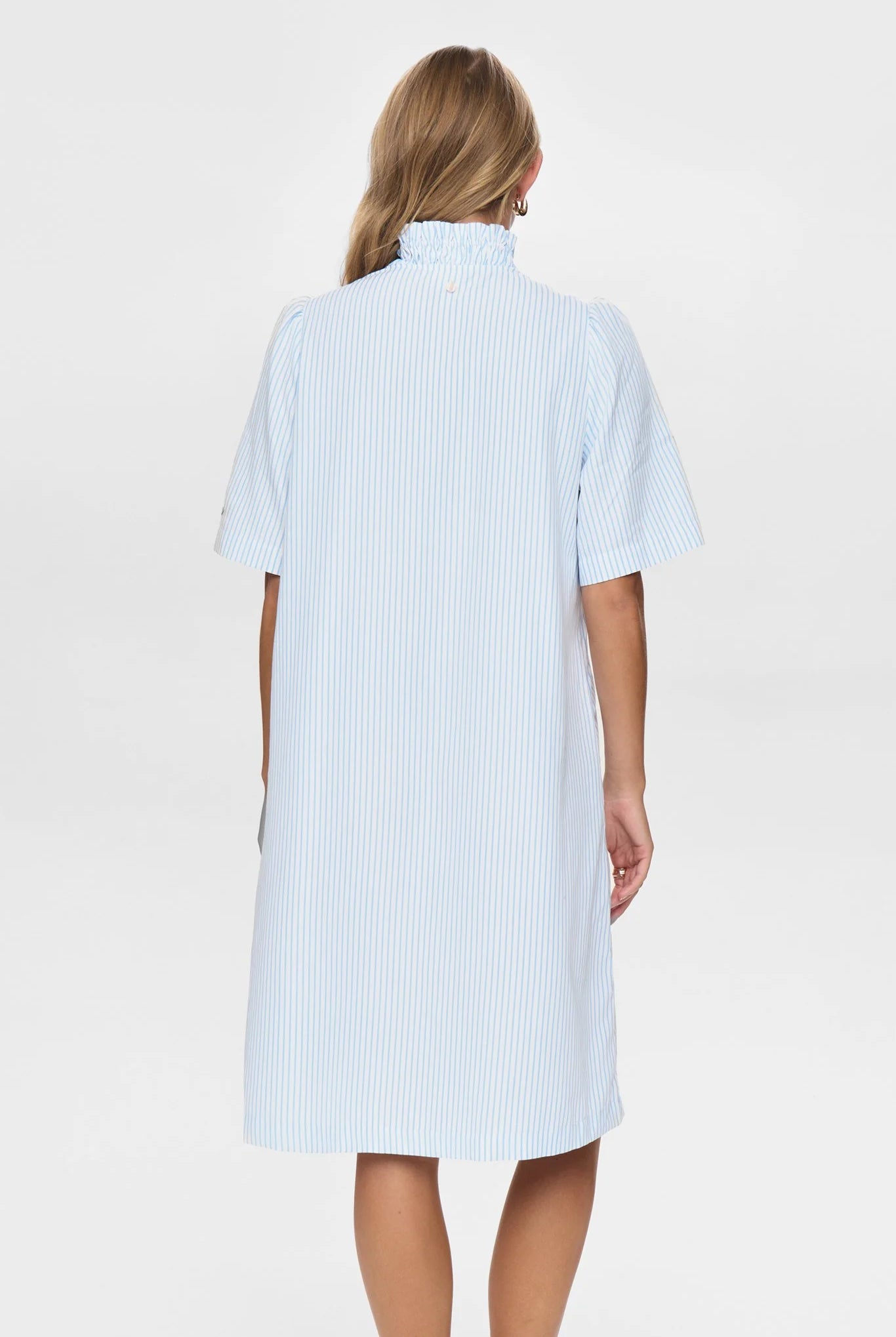 NuAshley Embroidery Dress - Airy Blue - Kjoler - Helt Dilla AS