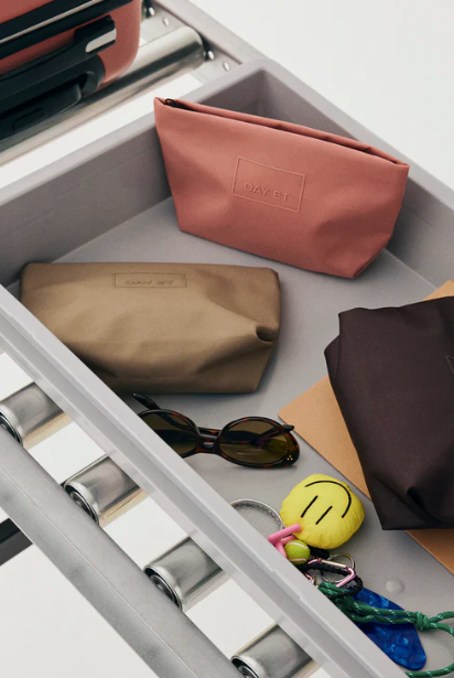 RE-Mono Pouchy S - Chocolate Plum - Tilbehør - Helt Dilla AS