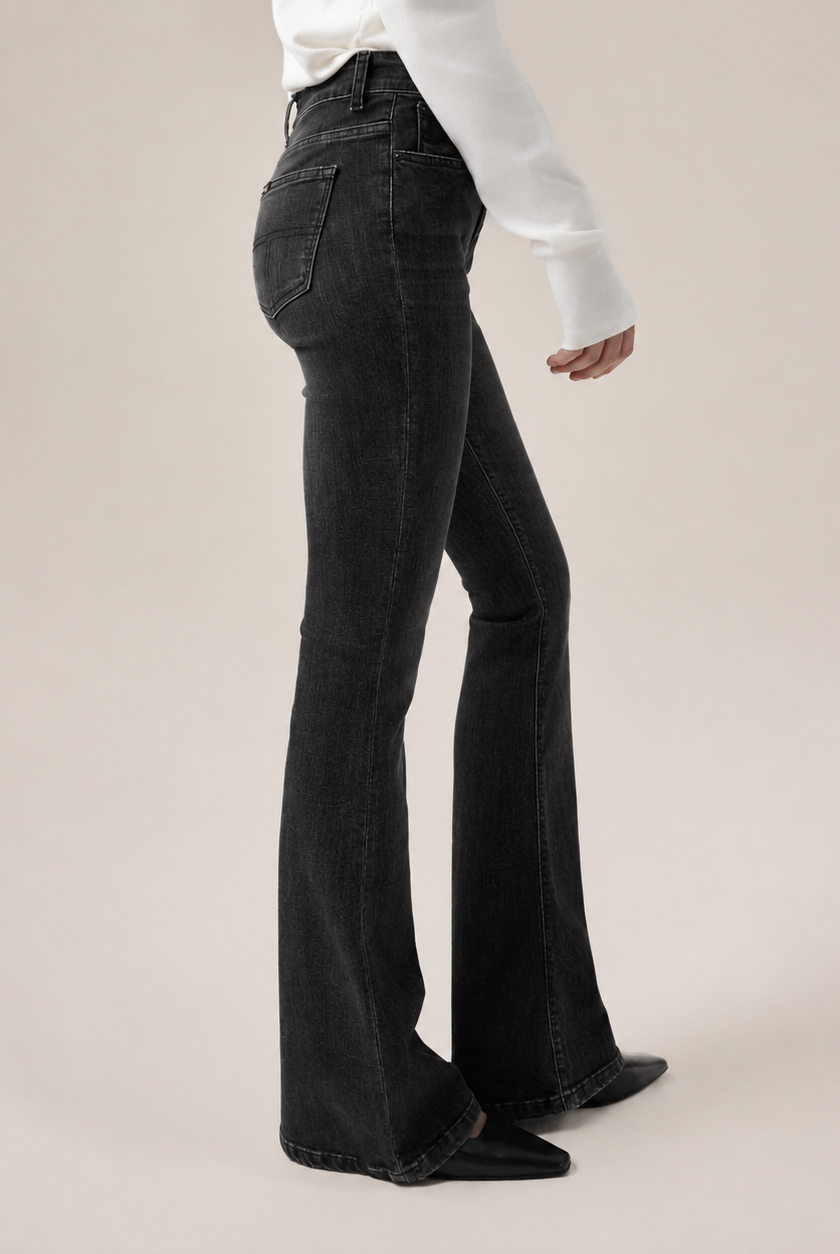Raval 16 Black Aged Edge - Gisele Blackness - Jeans - Helt Dilla AS
