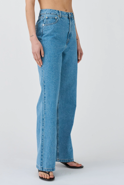 Brooke Jeans - Wash Mid Blue - Jeans - Helt Dilla AS