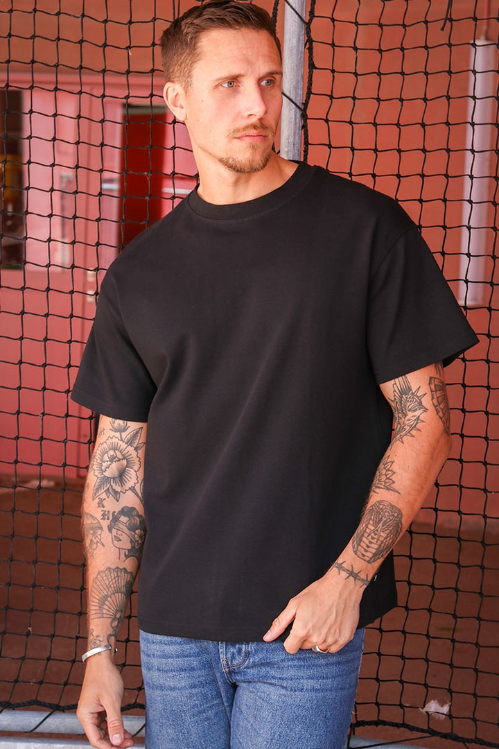 Danton t-skjorte - svart - Herre - Helt Dilla AS