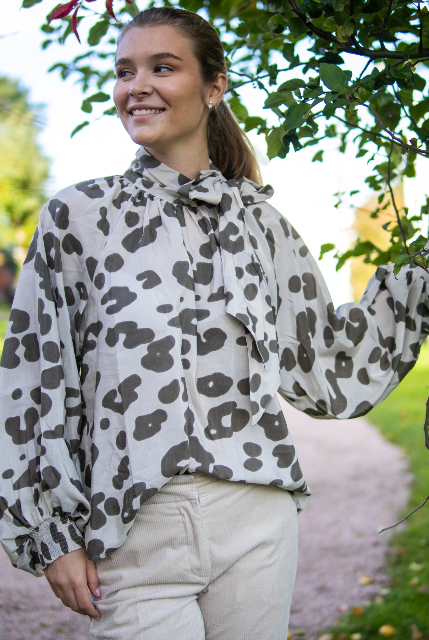 Bowie top with print - mønstret - Bluser - Helt Dilla AS