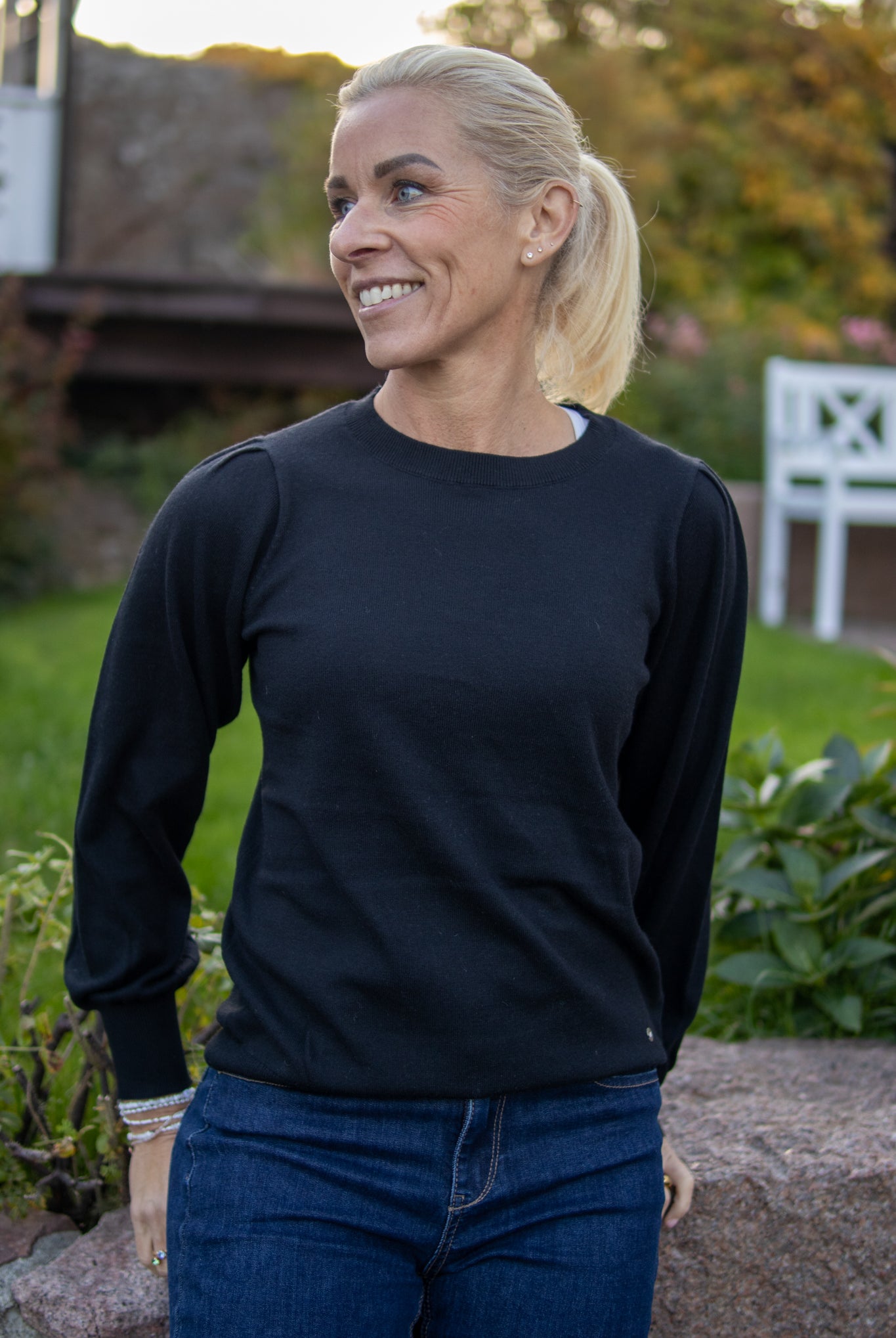 Sweet Puff Sleeve - Black - Genser - Helt Dilla AS