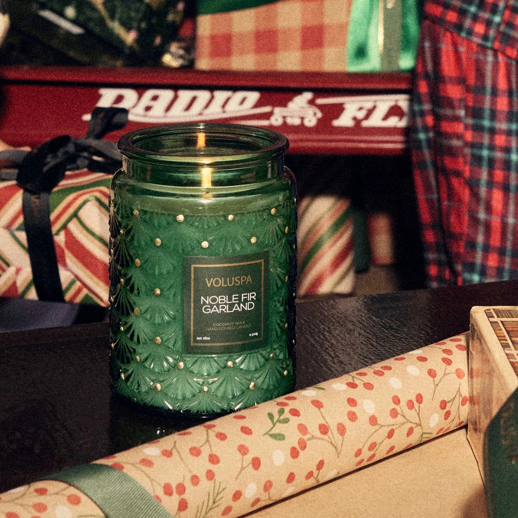 Noble Fir Garland 18oz Large Jar Candle - Tilbehør - Helt Dilla AS