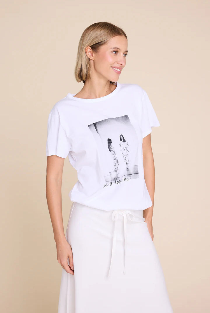 Famous T-Shirt - White - Singlet, Topper & T-skjorter - Helt Dilla AS