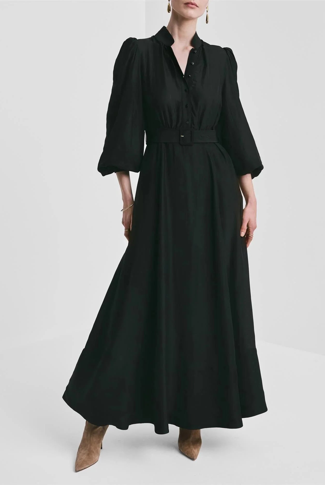 Striped Organza Belt Dress - Sort - Kjoler - Helt Dilla AS