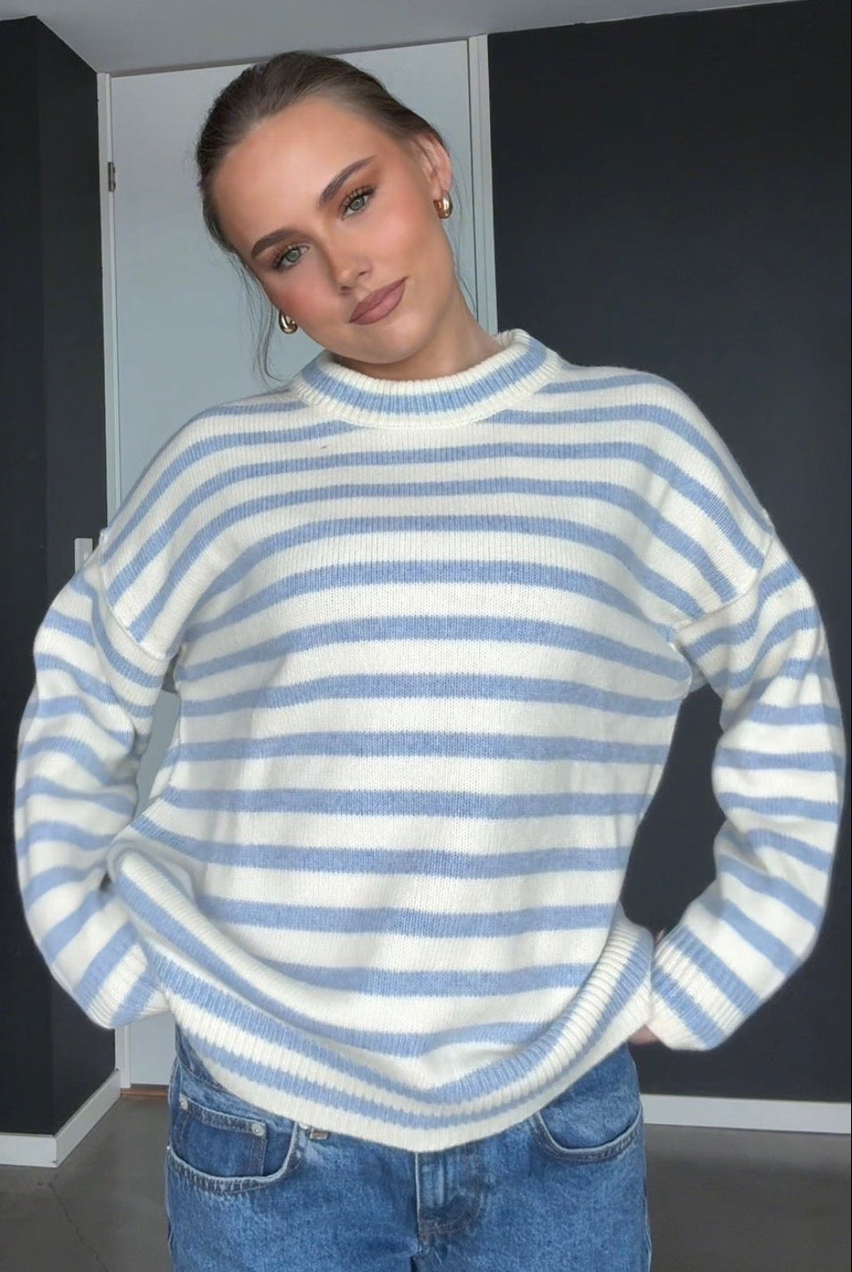 Kayne Stripe sweater - Offwhite/Blue - Genser - Helt Dilla AS