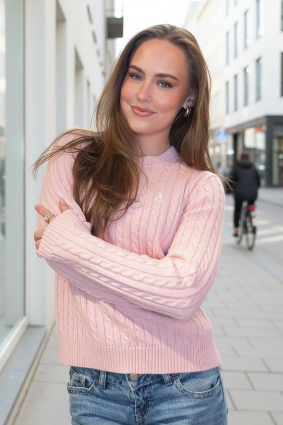 Livvy Cable Sweater - Light Pink - Genser - Helt Dilla AS