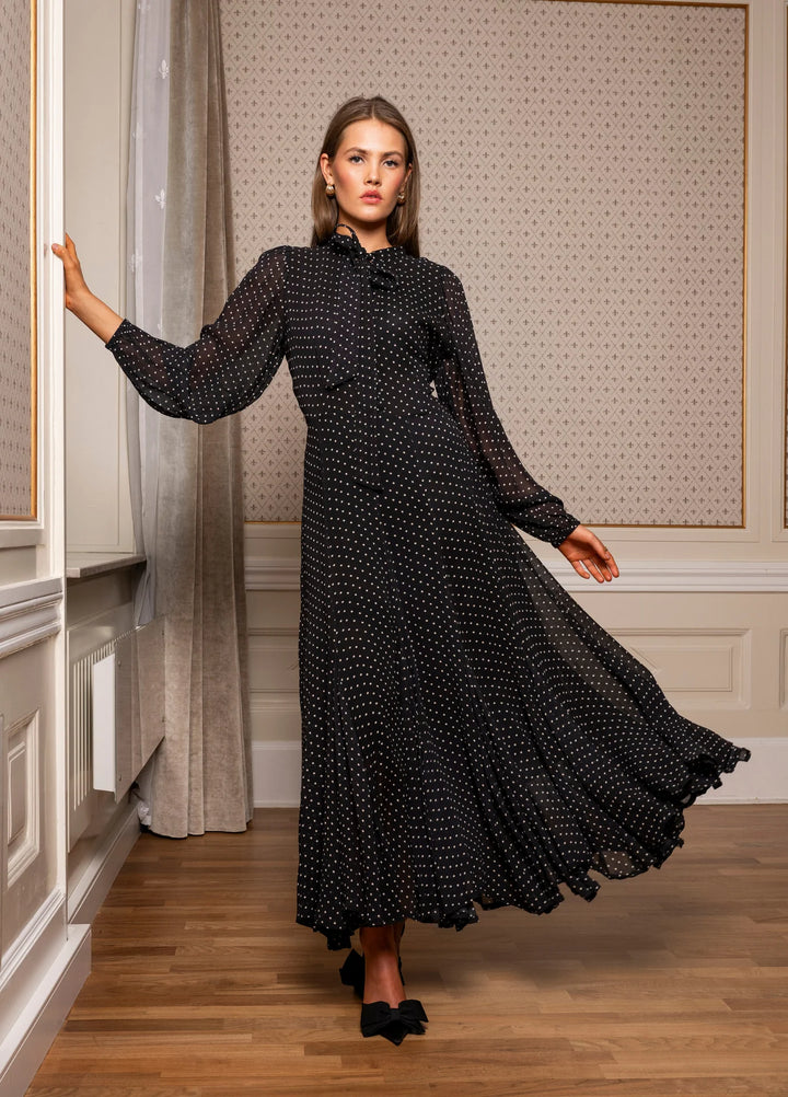 Daniella Dress London - Kjoler - Helt Dilla AS