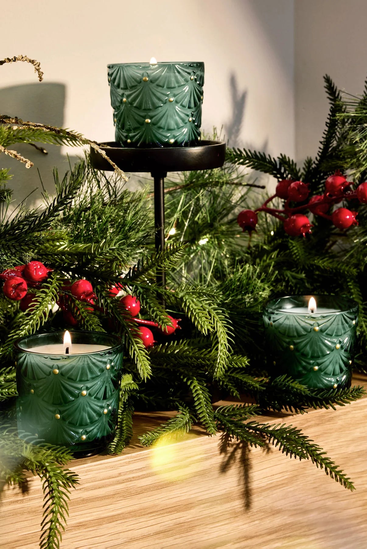 Noble Fir Garland pedestal candle trio - Tilbehør - Helt Dilla AS