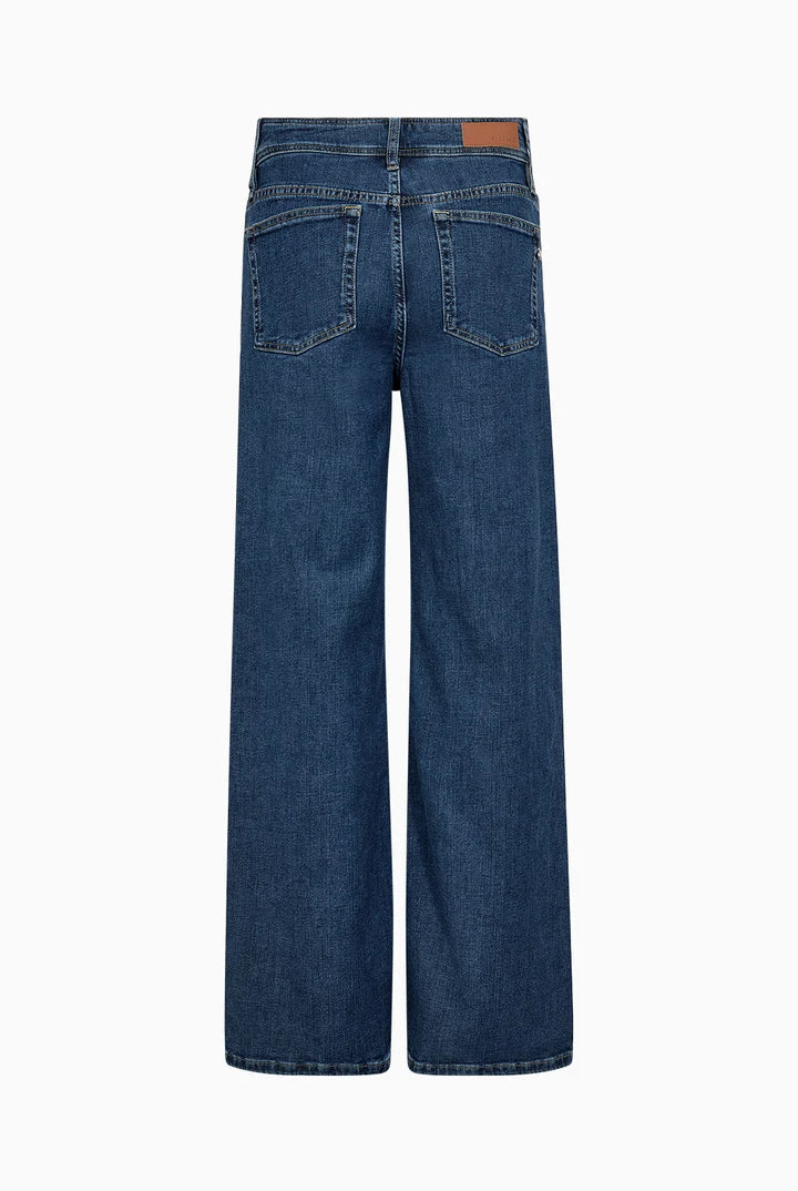 Pieszak Asta jeans i denim blå vask, vises med rette ben og klassisk midje, laget av komfortabel denimmateriale.