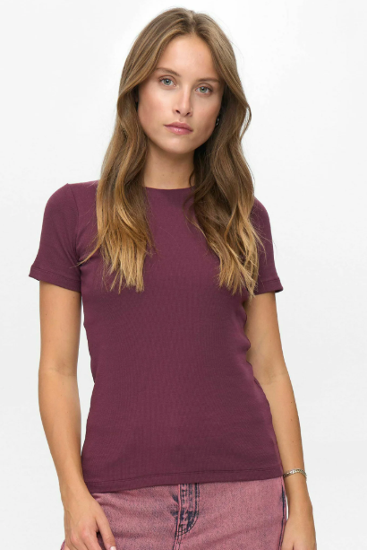 Riley SS Tee - Winetasting - Singlet, Topper & T-skjorter - Helt Dilla AS