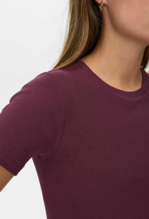 Riley SS Tee - Winetasting - Singlet, Topper & T-skjorter - Helt Dilla AS