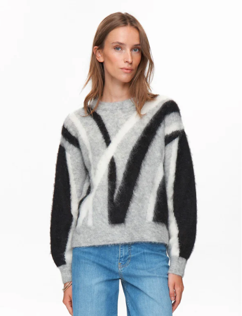 Nusuri Brushed Pattern Pullover - Genser - Helt Dilla AS
