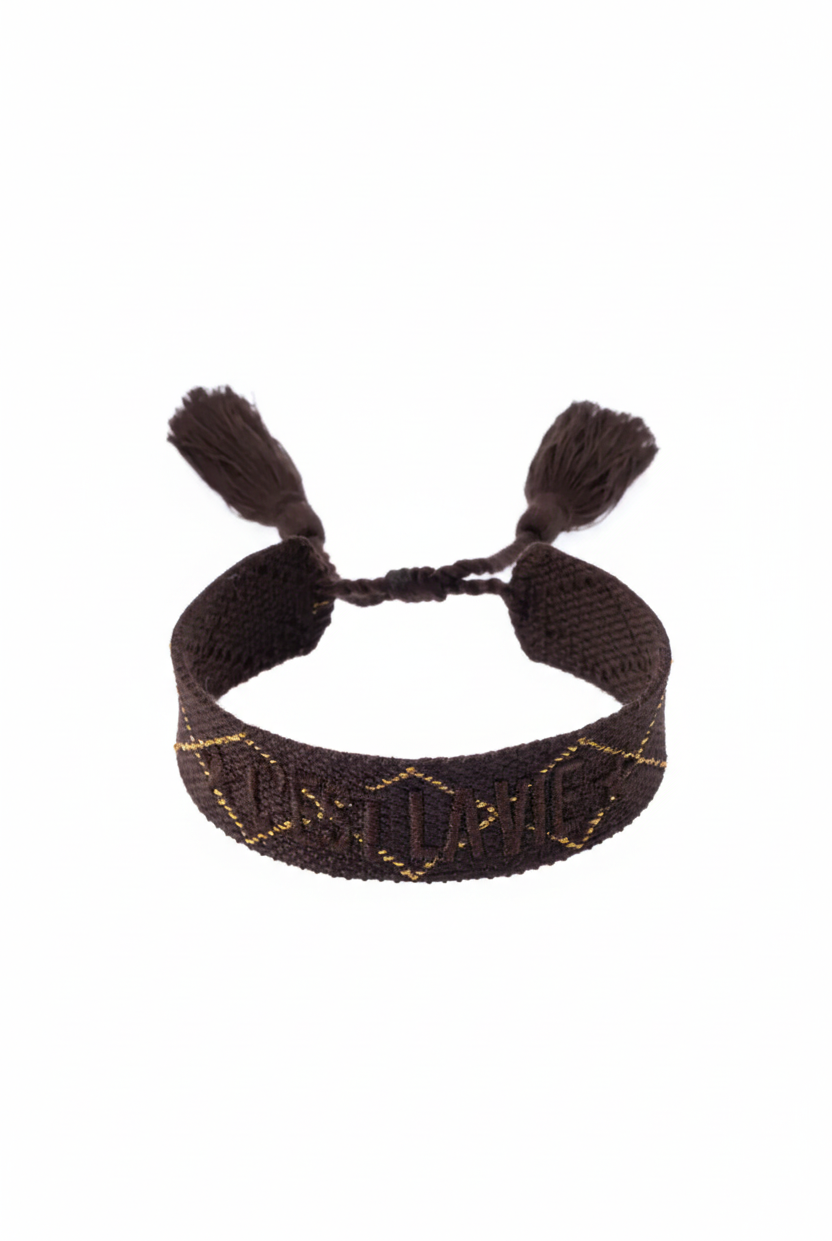 Woven Friendship Bracelet - "C est La Vie" - Chocolate Brown - Tilbehør - Helt Dilla AS