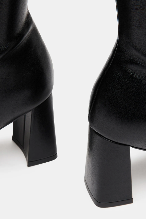 Holly Boots - Svart - Sko - Helt Dilla AS