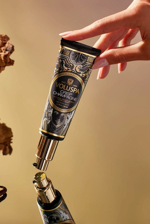 Voluspa håndkrem Crisp Champagne - Tilbehør - Helt Dilla AS