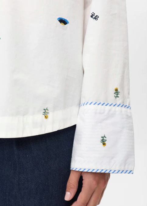 Chiro Boxy Shirt - Cloud Dancer - Skjorter - Helt Dilla AS