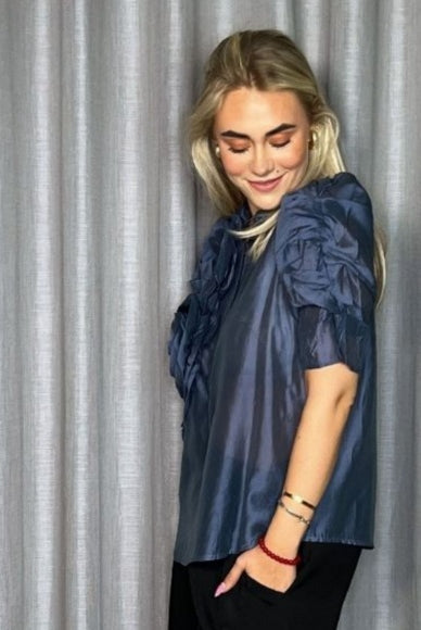 Annsofi Blouse - Dusty Blue - Bluser - Helt Dilla AS