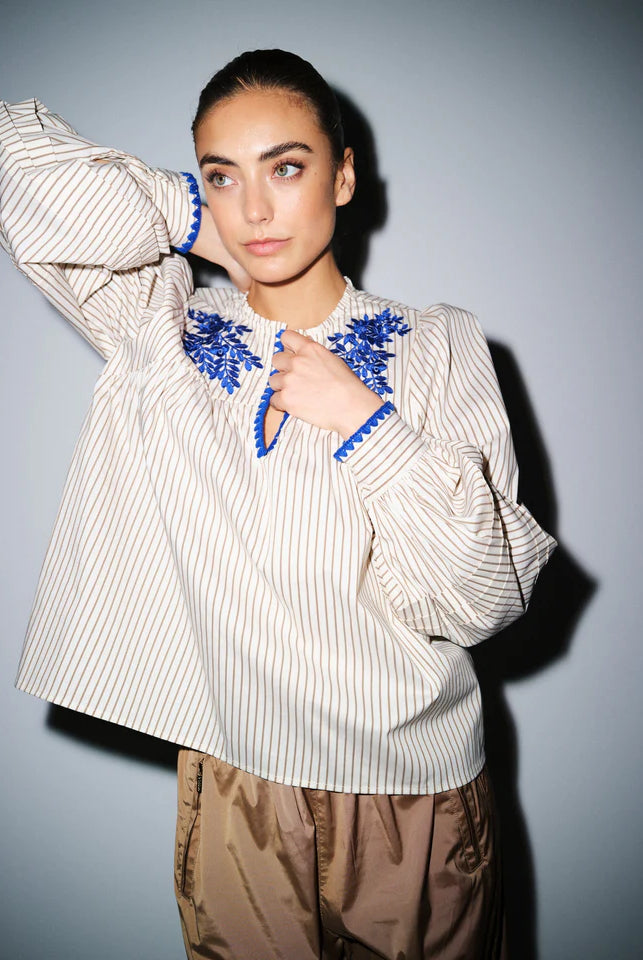 LuisaGO Blouse - Creme Brown Stripe - Bluser - Helt Dilla AS