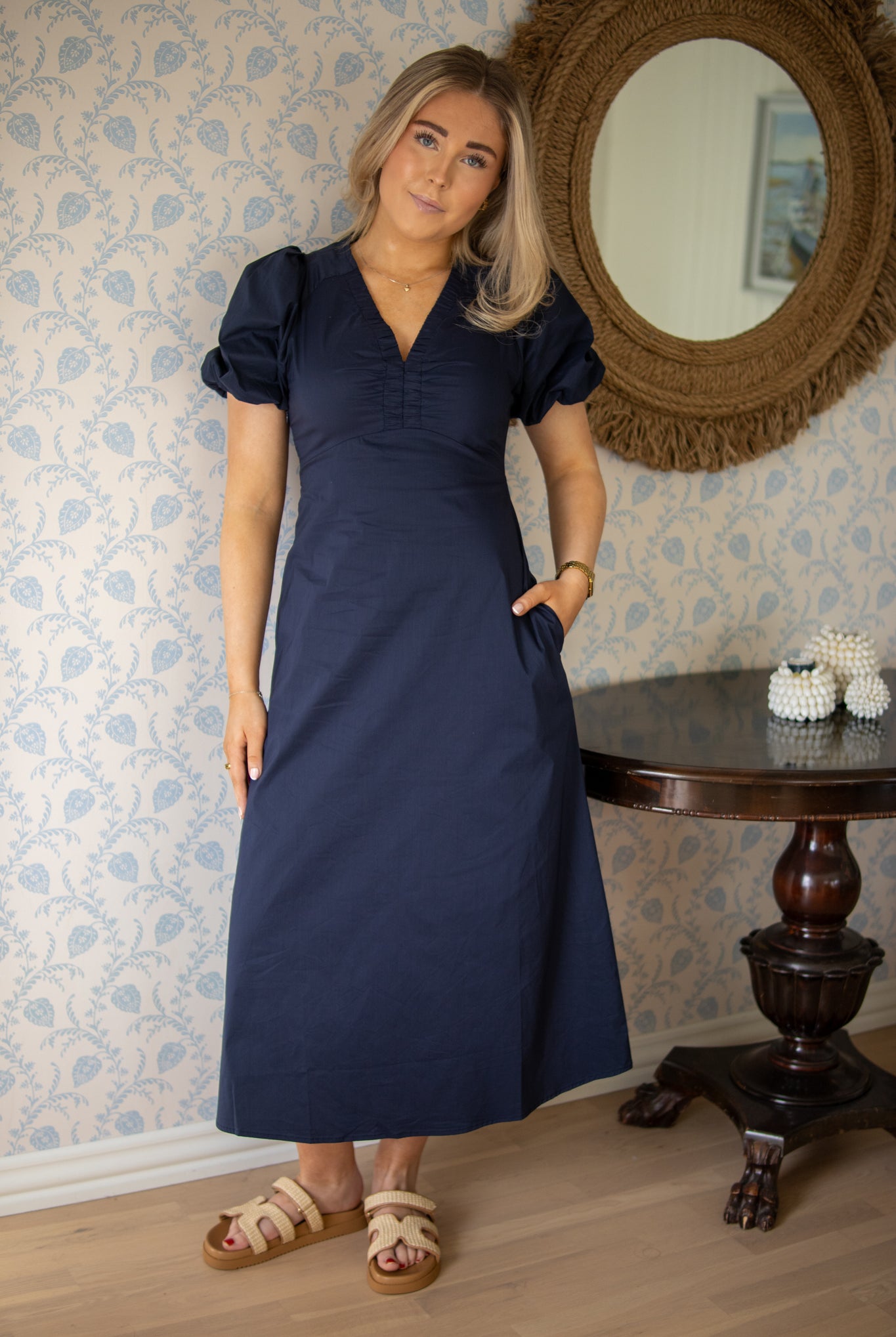 Illana Poplin Dress - Navy - Kjoler - Helt Dilla AS