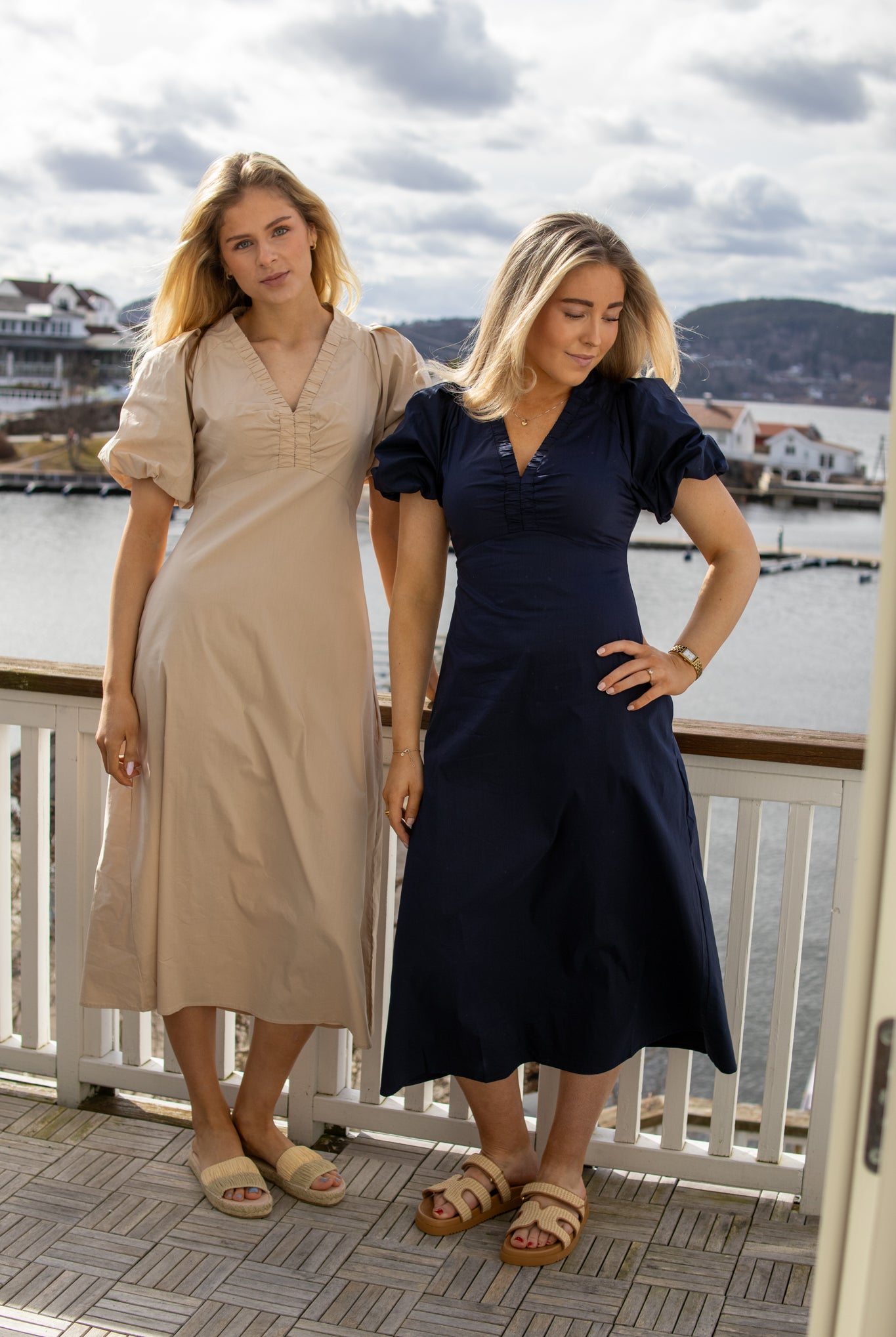 Illana Poplin Dress - Navy - Kjoler - Helt Dilla AS
