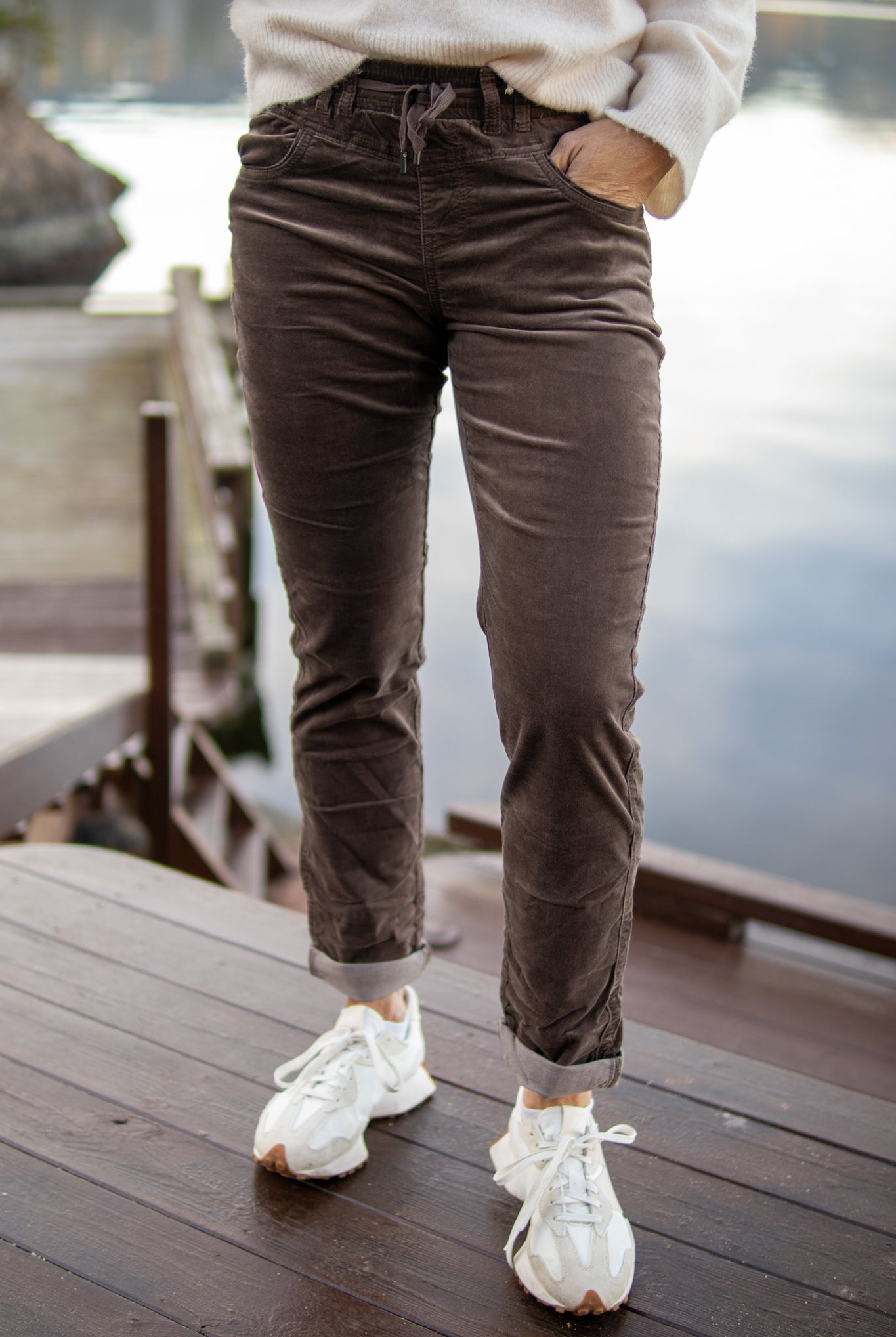 Tessy Velvet - Mud - Bukser - Helt Dilla AS