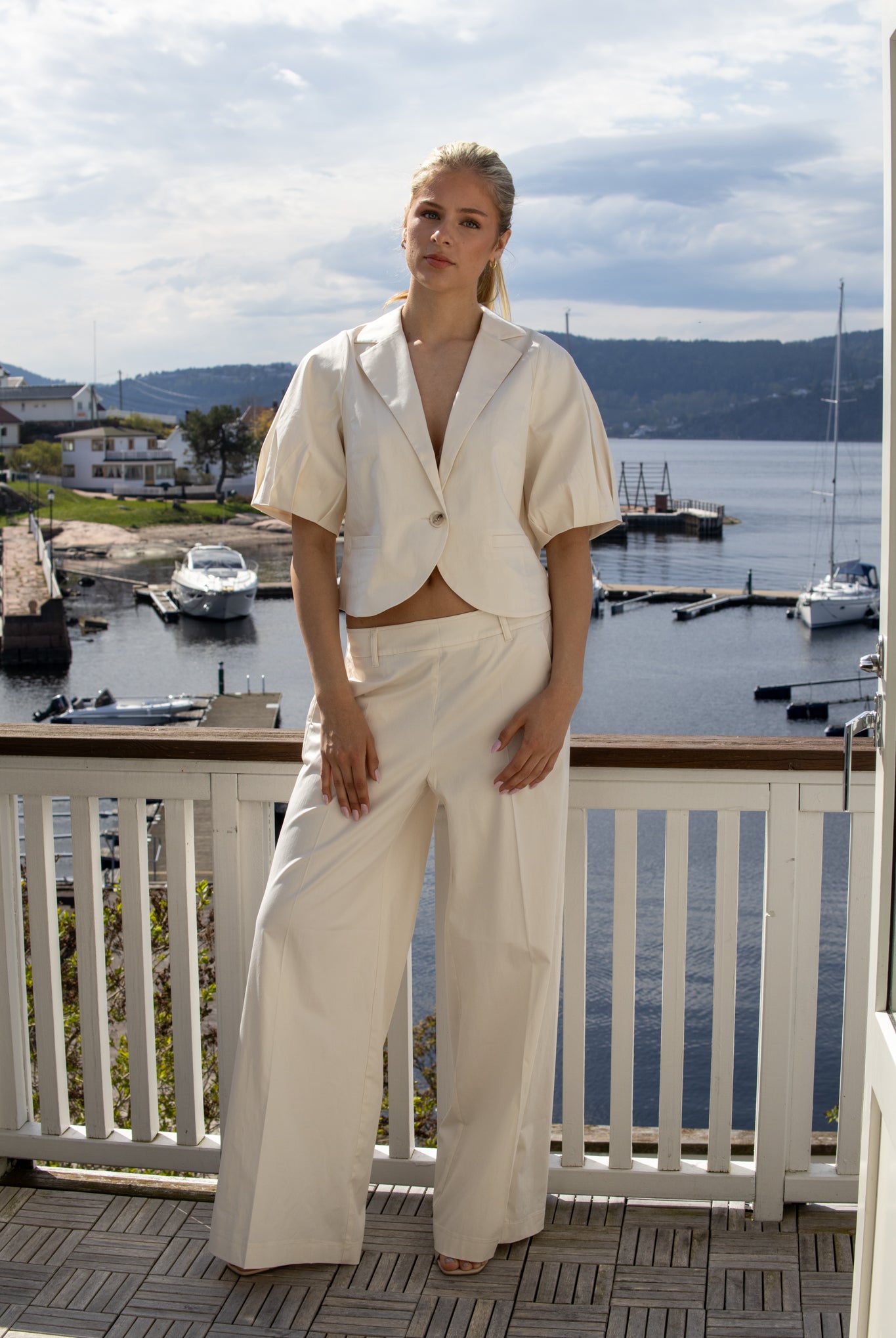 Short-Sleeved Blazer - Off White - Blazer - Helt Dilla AS