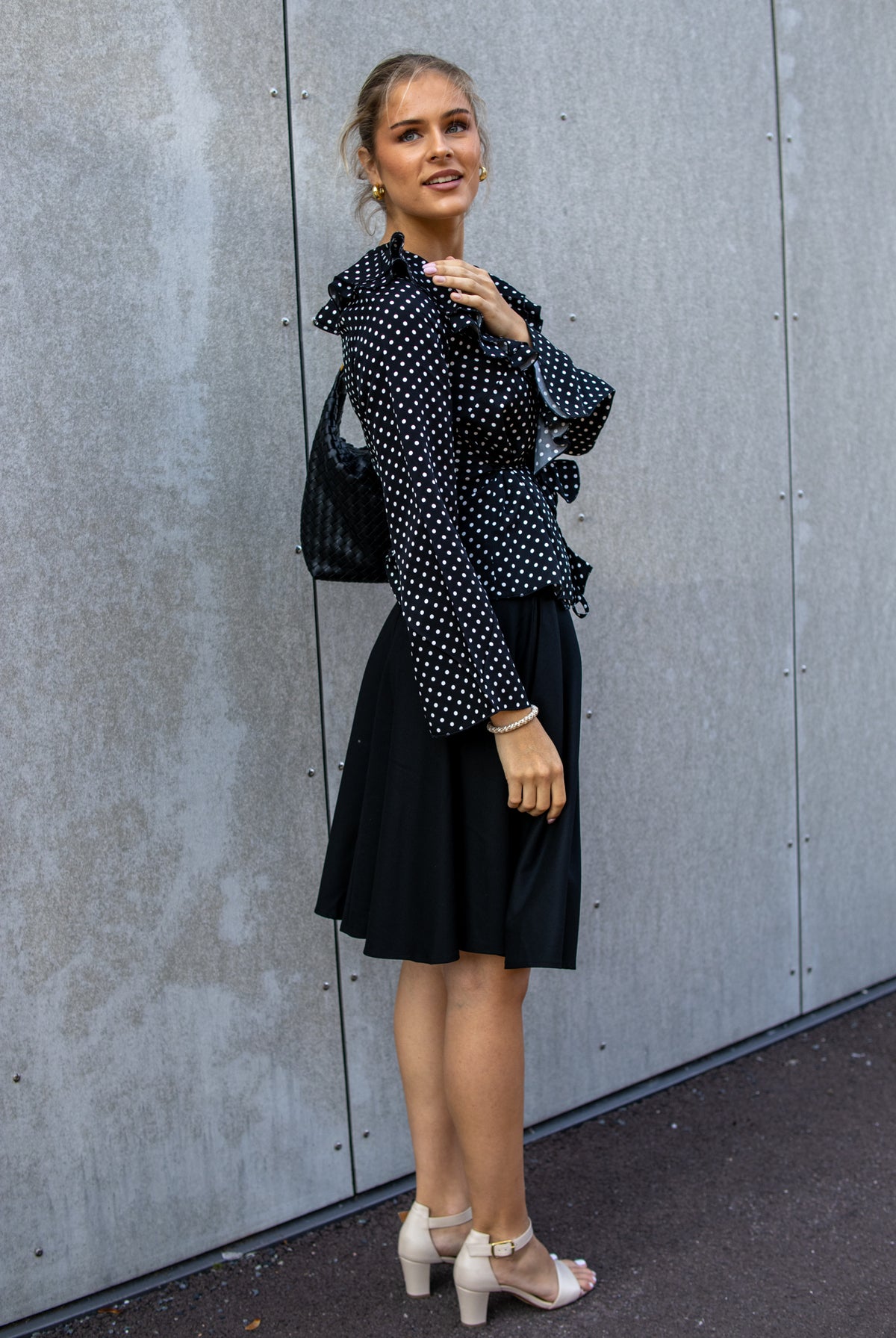 Aslaug solid Wool skirt - black - Skjørt - Helt Dilla AS