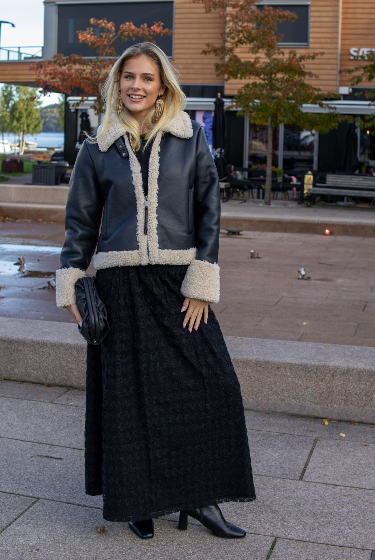 NuOlia Jacket - Caviar - Yttertøy - Helt Dilla AS
