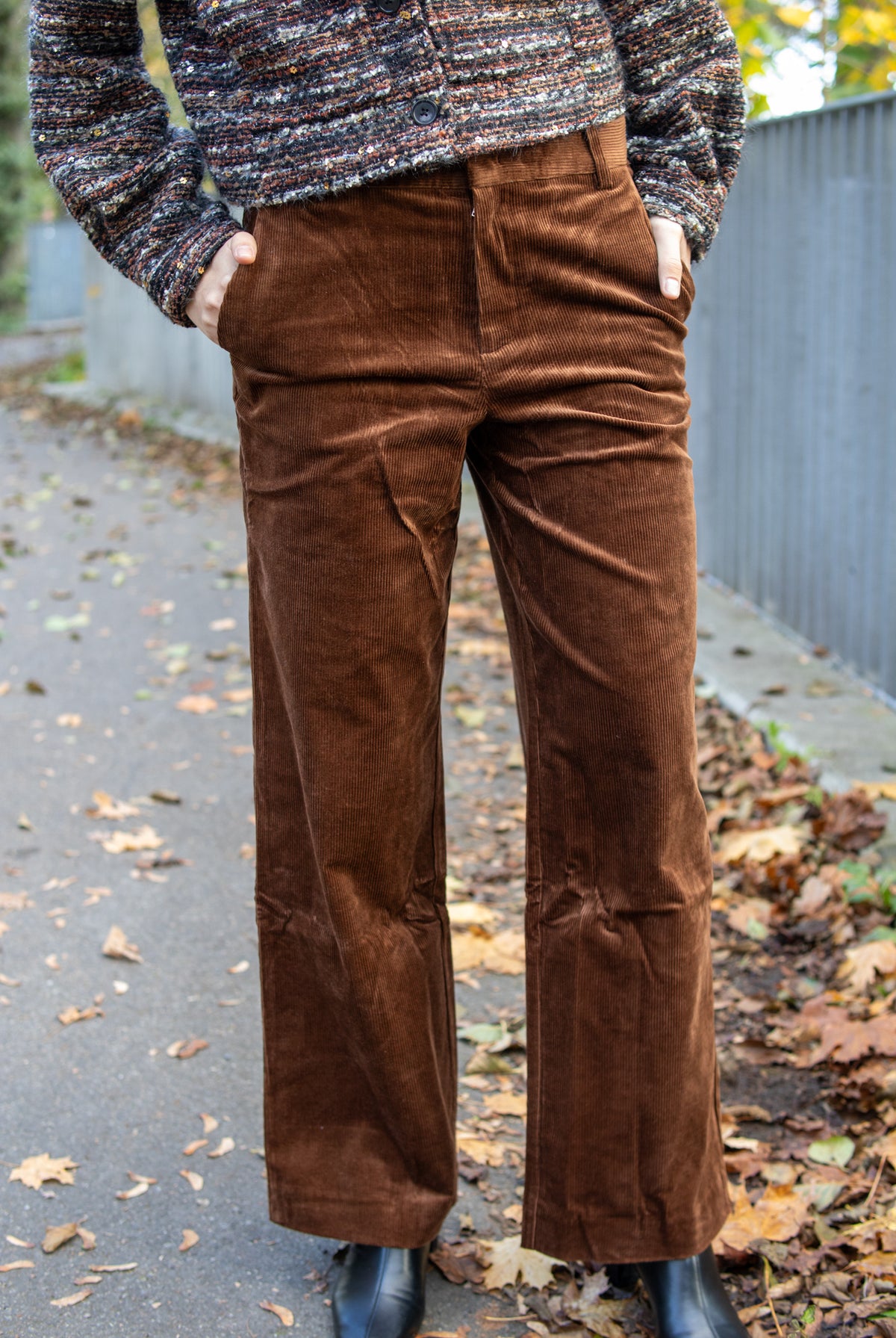 Part Two ColumbaPW bukser i Downtown Brown, heltdilla-3039, vises med komfortabel passform og elegant design.